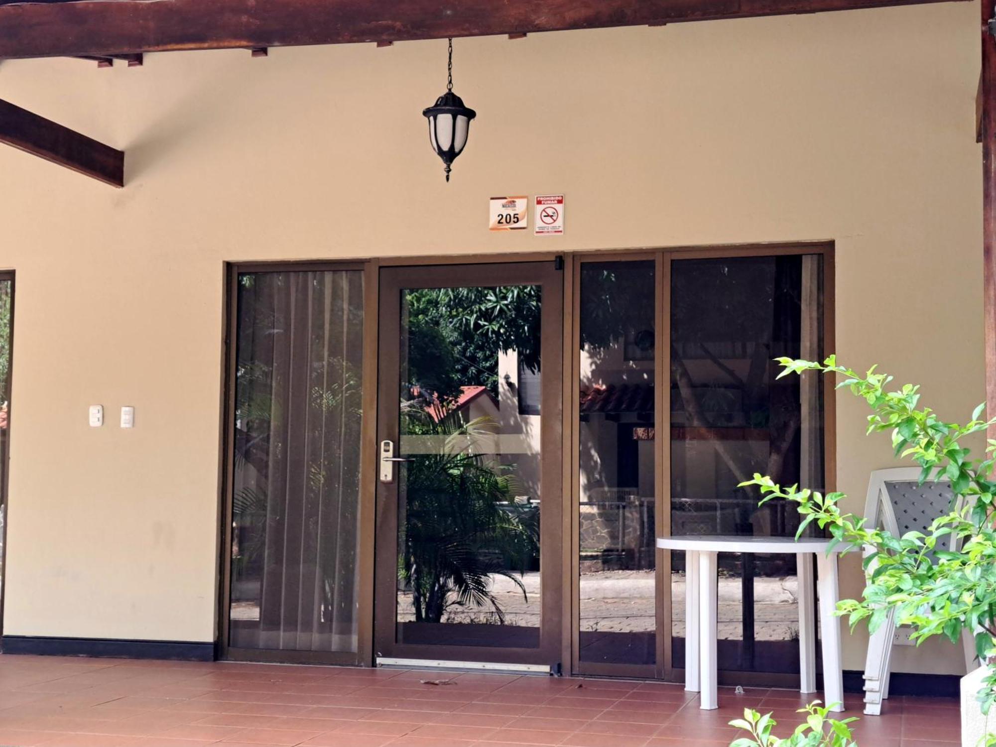 Nacazcol - Playas Del Coco Hotel Exterior photo